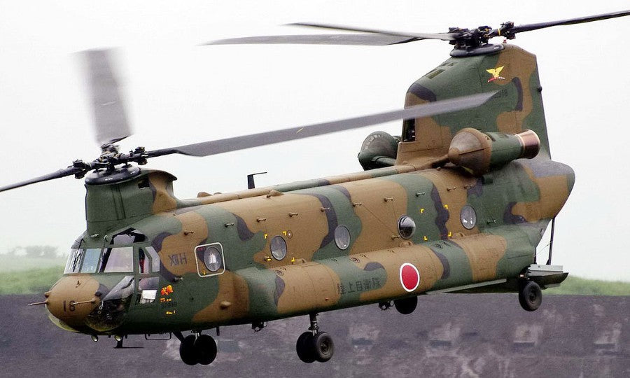BOEING CHINOOK CH 47J JGSDF 12th BRIGADE 1:72 Scala 1:72 Forces of Valor