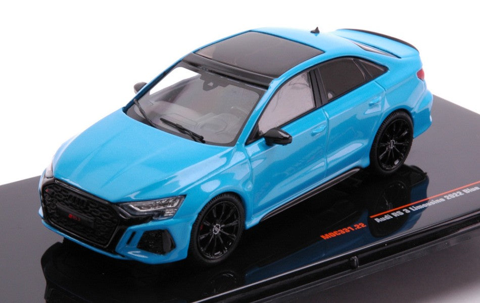 MODELLINO IN SCALA COMPATIBILE CON AUDI RS3 2022 BLUE 1:43 IXO MODEL MOC331