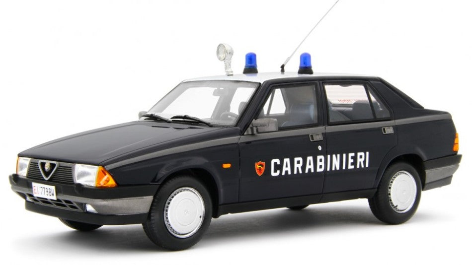 ALFA ROMEO 75 1.6-1.8 1985 CARABINIERI 1:18 Scala 1:18 Laudo Racing