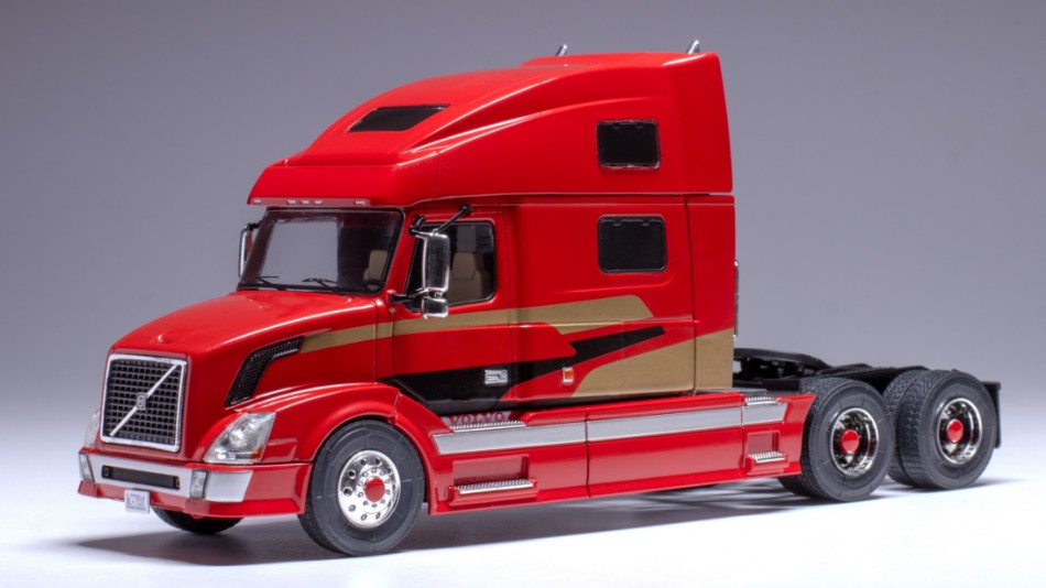 VOLVO VNL 730 2010 RED 1:43 Scala 1:43 Ixo Model