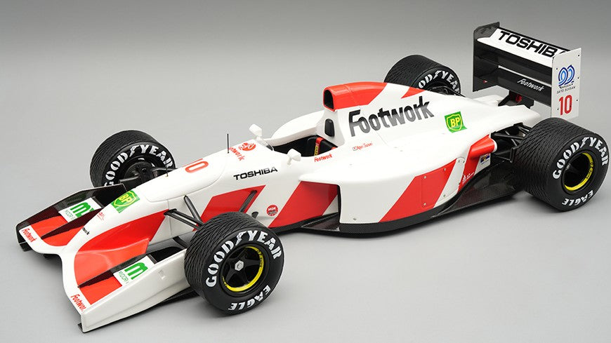 FOOTWORK FA13 BELGIUM GP 1992 RAIN TYRES A.SUZUKI 1:18 Scala 1:18 Tecnomodel