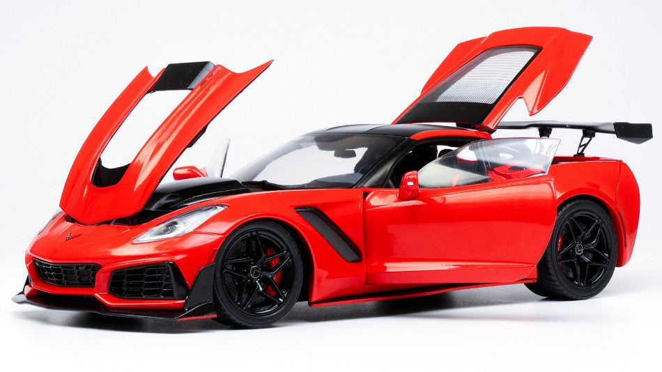 CHEVROLET CORVETTE C7 ZR1 2019 RED 1:18
Scala 1:18 Ixo Model