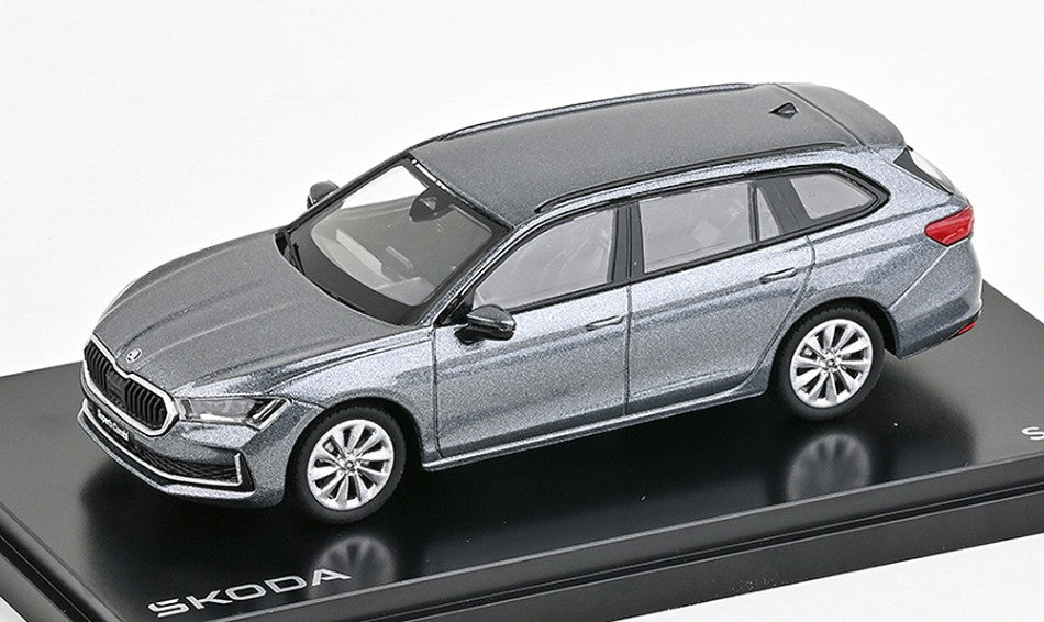 SKODA SUPERB IV COMBI 2023 GRAPHITE MET.1:43 Scala 1:43 Abrex