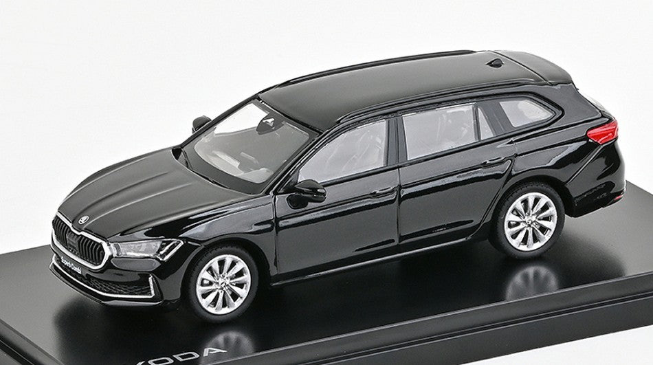 SKODA SUPERB IV COMBI 2023 BLACK 1:43 Scala 1:43 Abrex