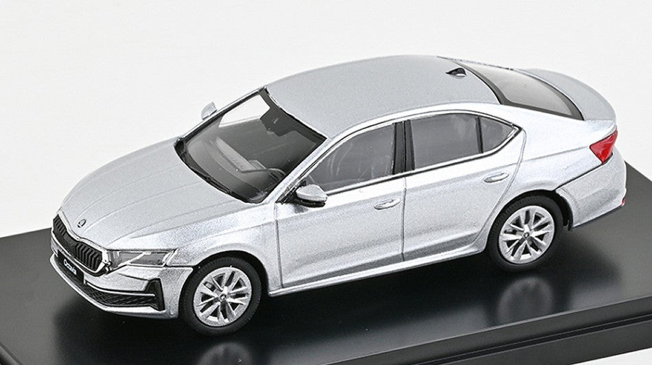 SKODA OCTAVIA IV FL 2024 SILVER 1:43 Scala 1:43 Abrex