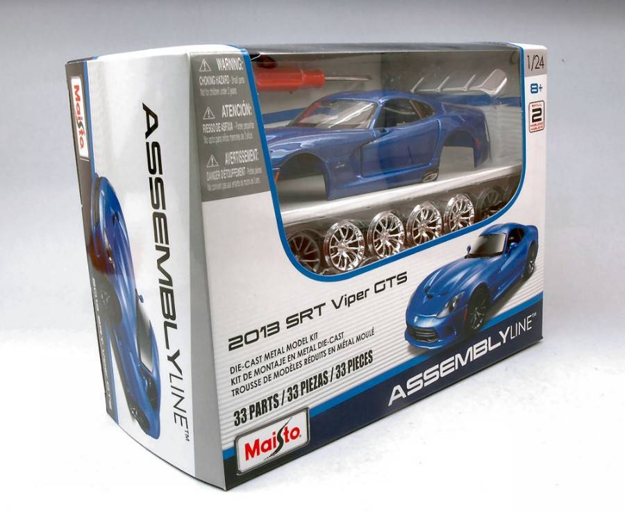 KIT DA MONTARE IN SCALA COMPATIBILE CON DODGE VIPER SRT GTS 2013 KIT 1:24 MAISTO MI39271
