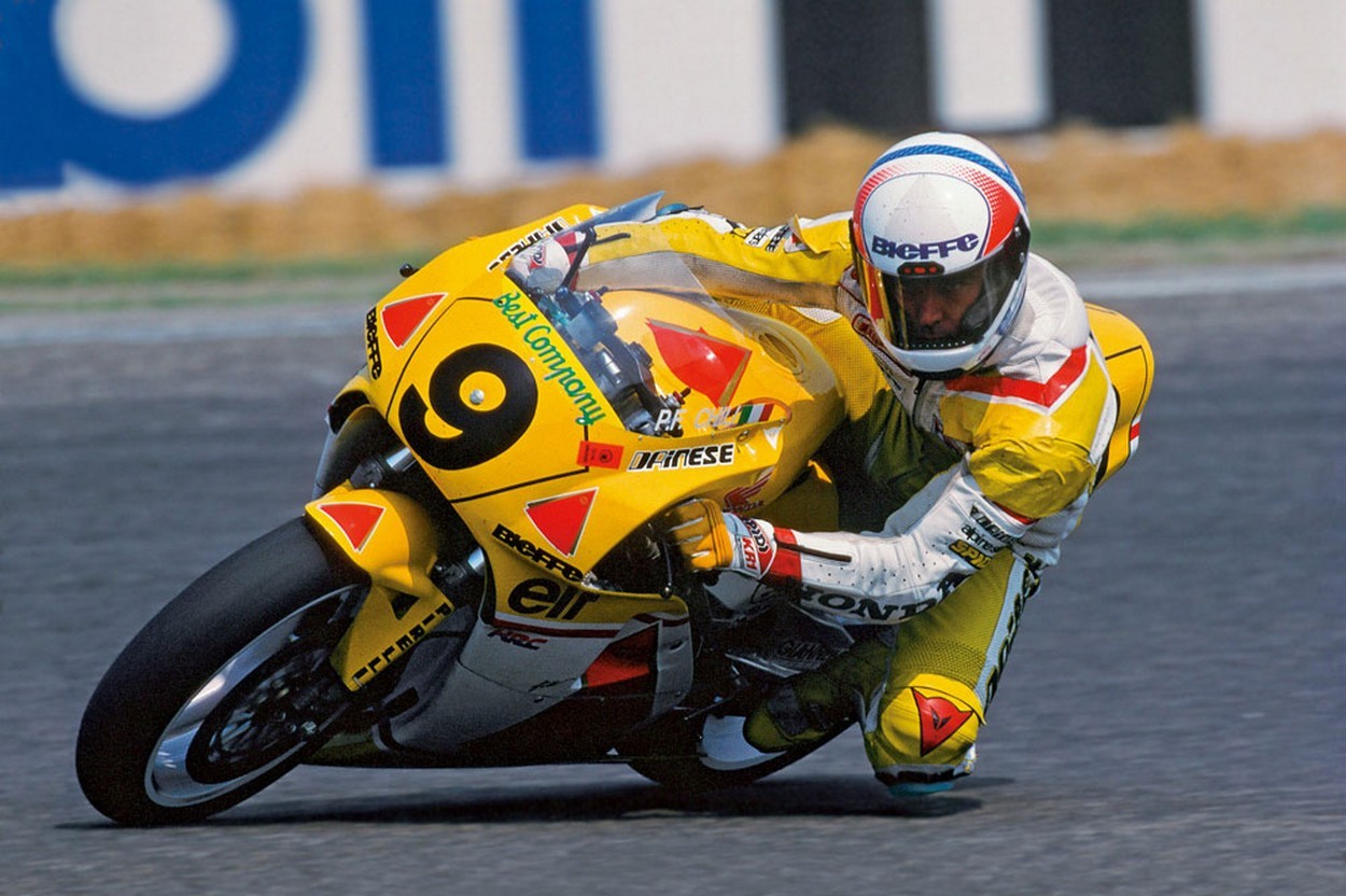 KIT DA MONTARE IN SCALA COMPATIBILE CON HONDA NSR 500 P.CHILI 1989 N.9 LIMITED ED.KIT 1:12 HASEGAWA HG21714