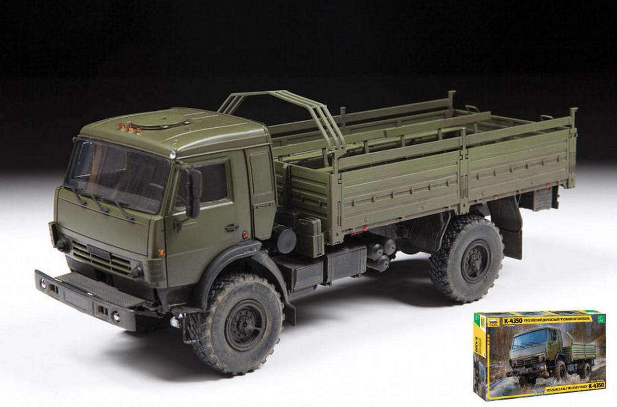 KIT DA MONTARE IN SCALA COMPATIBILE CON RUSSIAN 2 AXLE MILITARY TRUCK K-4326 KIT 1:35 ZVEZDA Z3692