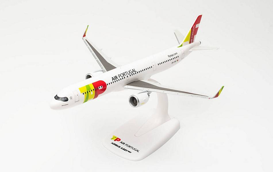 SCALE MODEL COMPATIBLE WITH AIRBUS A321LR TAP AIR PORTUGAL 1:200 HERPA HP613835