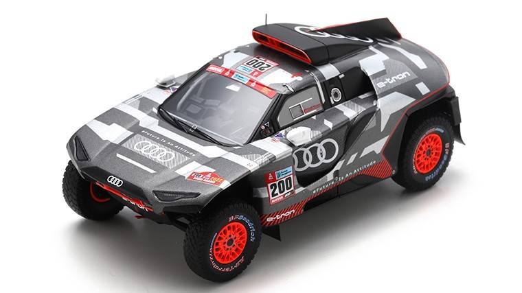 MODELLINO IN SCALA COMPATIBILE CON AUDI RS Q e-tron N.200 DAKAR 2022 S.PETERHANSEL-E.BOULANGER 1:43 SPARK MODEL S3188