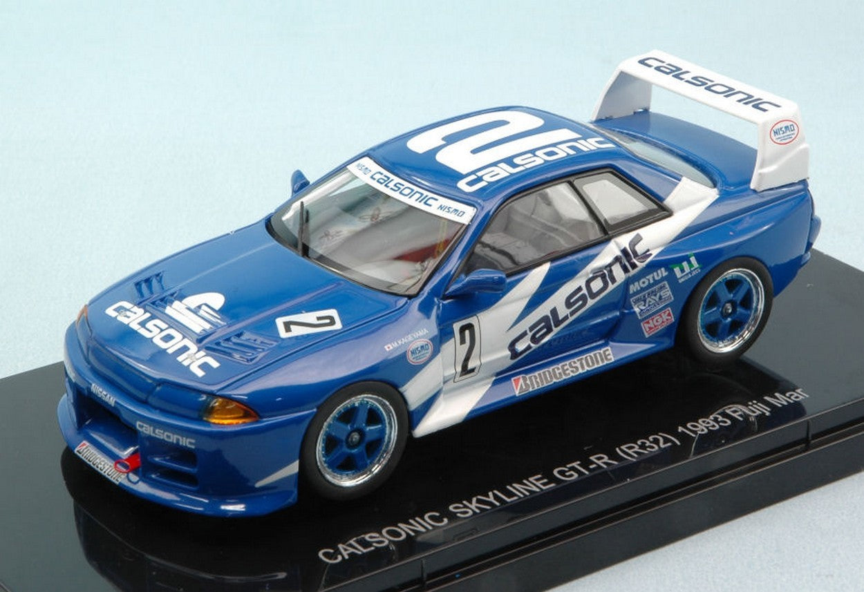 MODELLINO IN SCALA COMPATIBILE CON CALSONIC SKYLINE GT-R (R32) N.2 WINNER FUJI 1993 M.KAGEYAMA 1:43 EBBRO EB44503