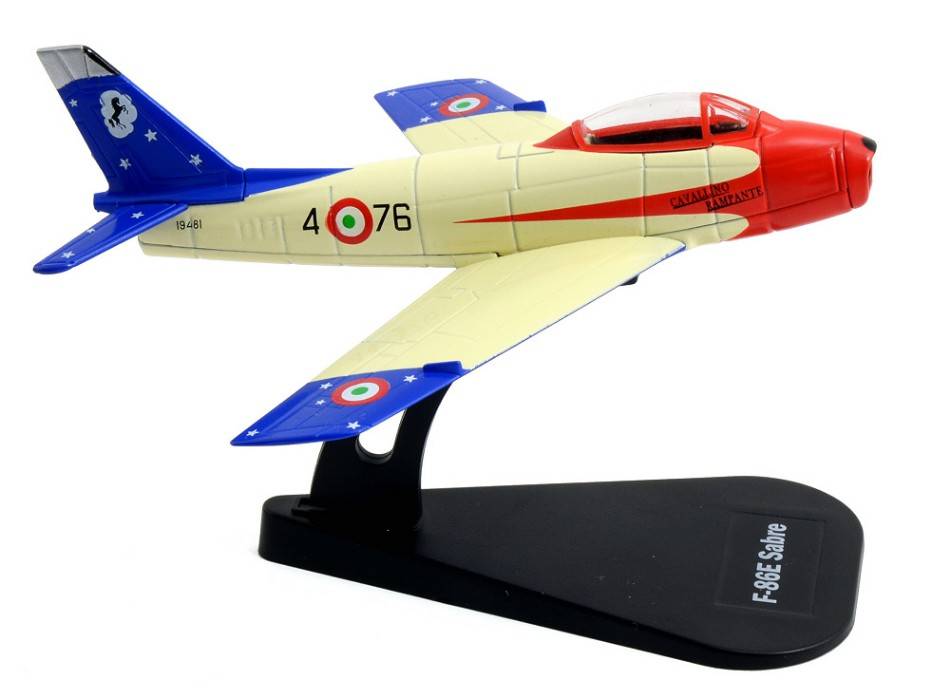 SCALE MODEL COMPATIBLE WITH F86E SABER PRANCING HORSE 1:100 ITALERI IT48117