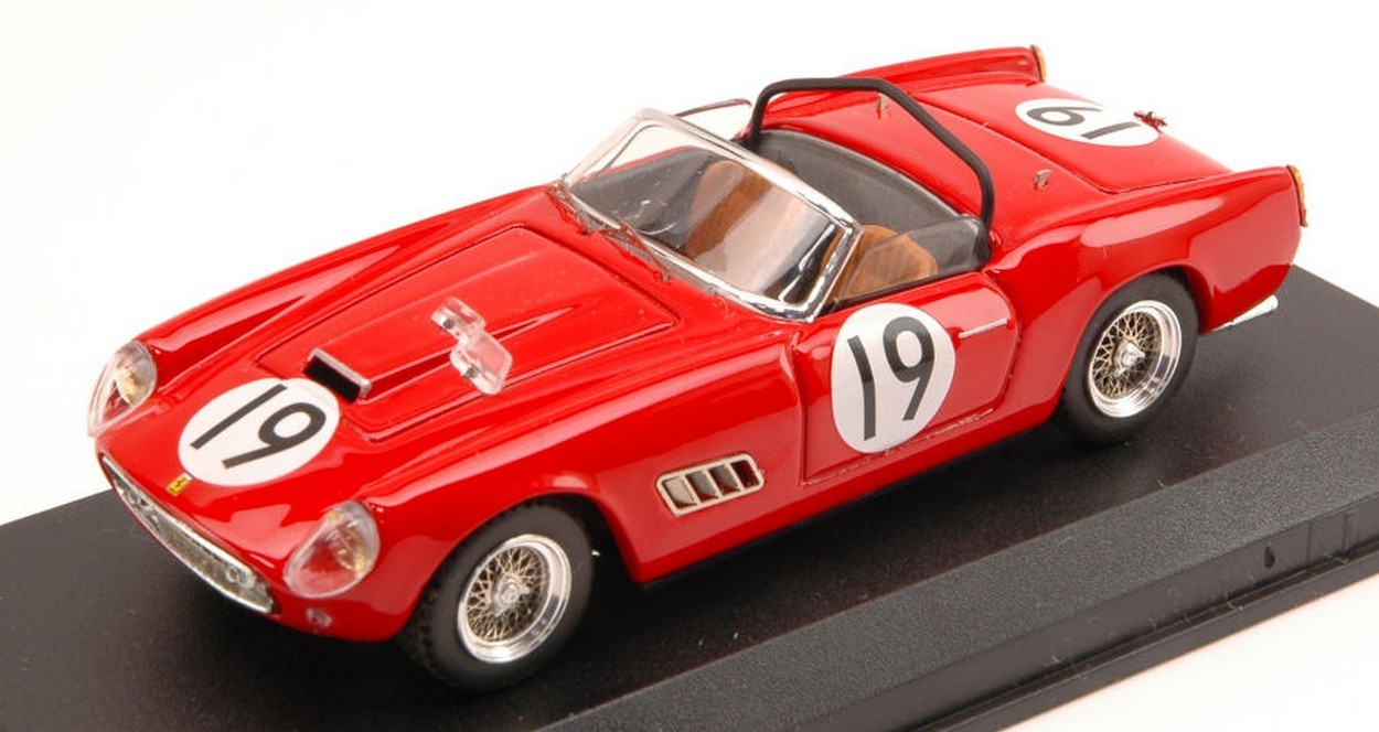SCALE MODEL COMPATIBLE WITH FERRARI 250 SPYDER CALIFORNIA N.19 9th NASSAU 1960 WVTRIPS 1:43 ART MODEL AM0167