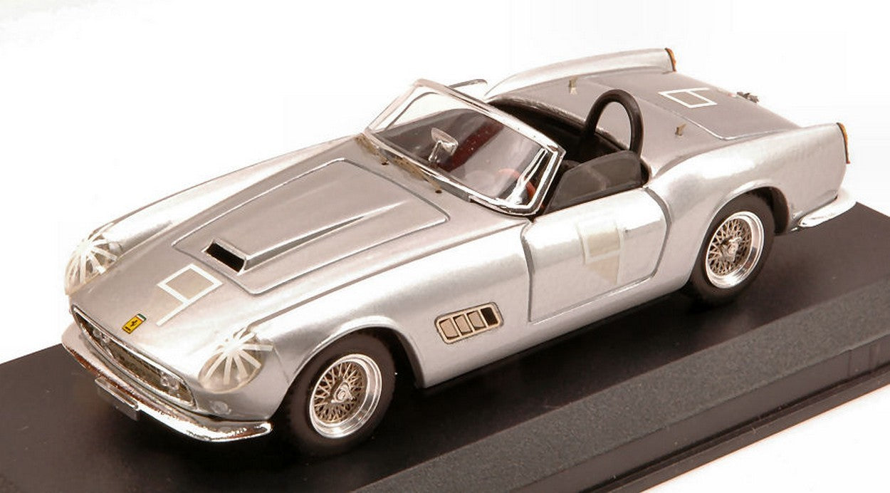 SCALE MODEL COMPATIBLE WITH FERRARI 250 SPYDER CALIFORNIA N.9 2nd BRIDGEHAMPTON 1959 B.GROSSMAN 1:43 ART MODEL AM0125
