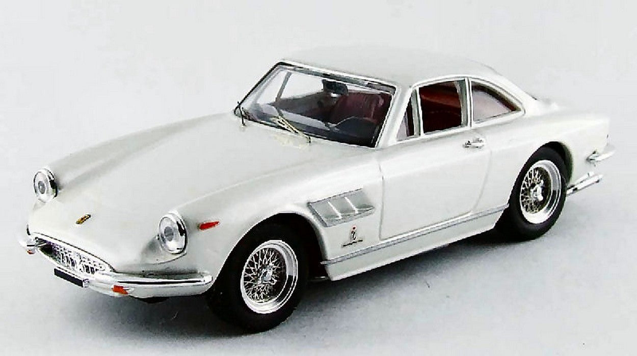 MODELLINO IN SCALA COMPATIBILE CON FERRARI 330 GTC 1966 PEARL 1:43 BEST MODEL BT9517