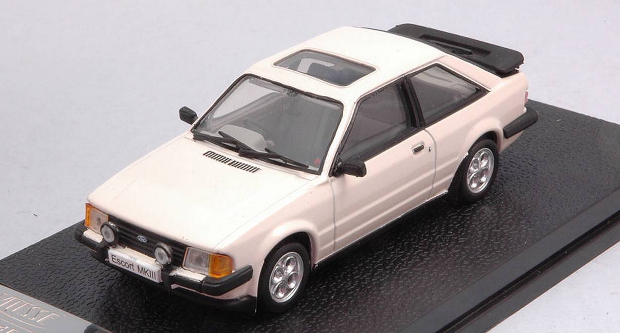 MODELLINO IN SCALA COMPATIBILE CON FORD ESCORT MK III XR3i 1983 WHITE 1:43 TRIPLE 9 T9-43090