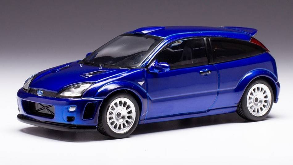 MODELLINO IN SCALA COMPATIBILE CON FORD FOCUS RS 1999 MET.BLUE 1:43 IXO MODEL CLC467