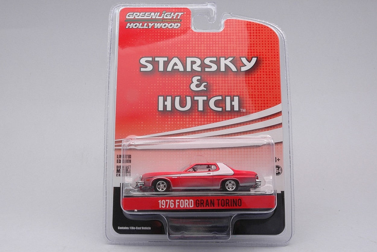 MODELLINO IN SCALA COMPATIBILE CON FORD GRAN TORINO 1976 STARSKY & HUTCH DIRTY VERSION 1:64 GREENLIGHT GREEN44855F