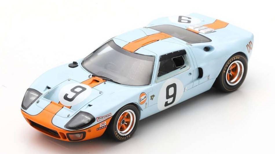 SCALE MODEL COMPATIBLE WITH FORD GT40 N.9 WINNER LM 1968 P.RODRIGUEZ-L.BIANCHI 1:18 SPARK MODEL 18LM68