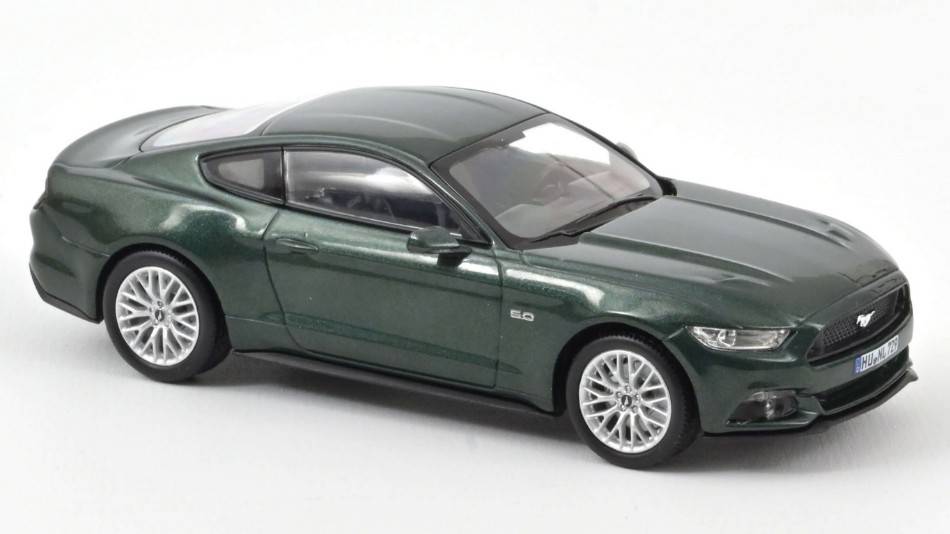 MODELLINO IN SCALA COMPATIBILE CON FORD MUSTANG 2015 GREEN METALLIC 1:43 NOREV NV270558