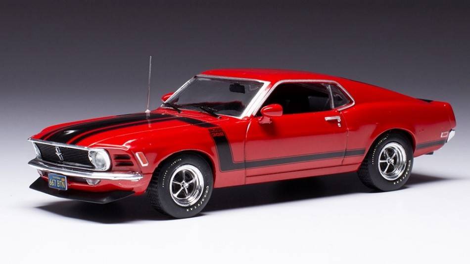 MODELLINO IN SCALA COMPATIBILE CON FORD MUSTANG BOSS 302 RED 1970 1:43 IXO MODEL CLC476