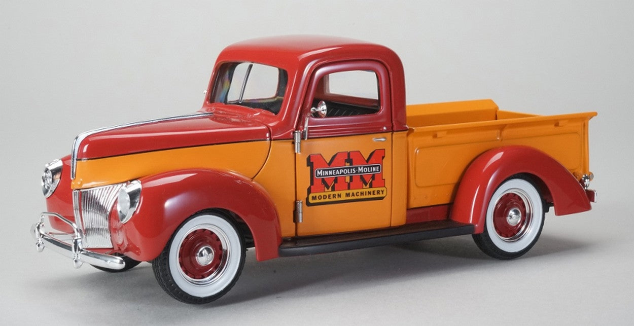 MODELLINO IN SCALA COMPATIBILE CON FORD PICK UP 1940 MINNEAPOLIS MOLINE 1:25 SPECCAST SPEC64129