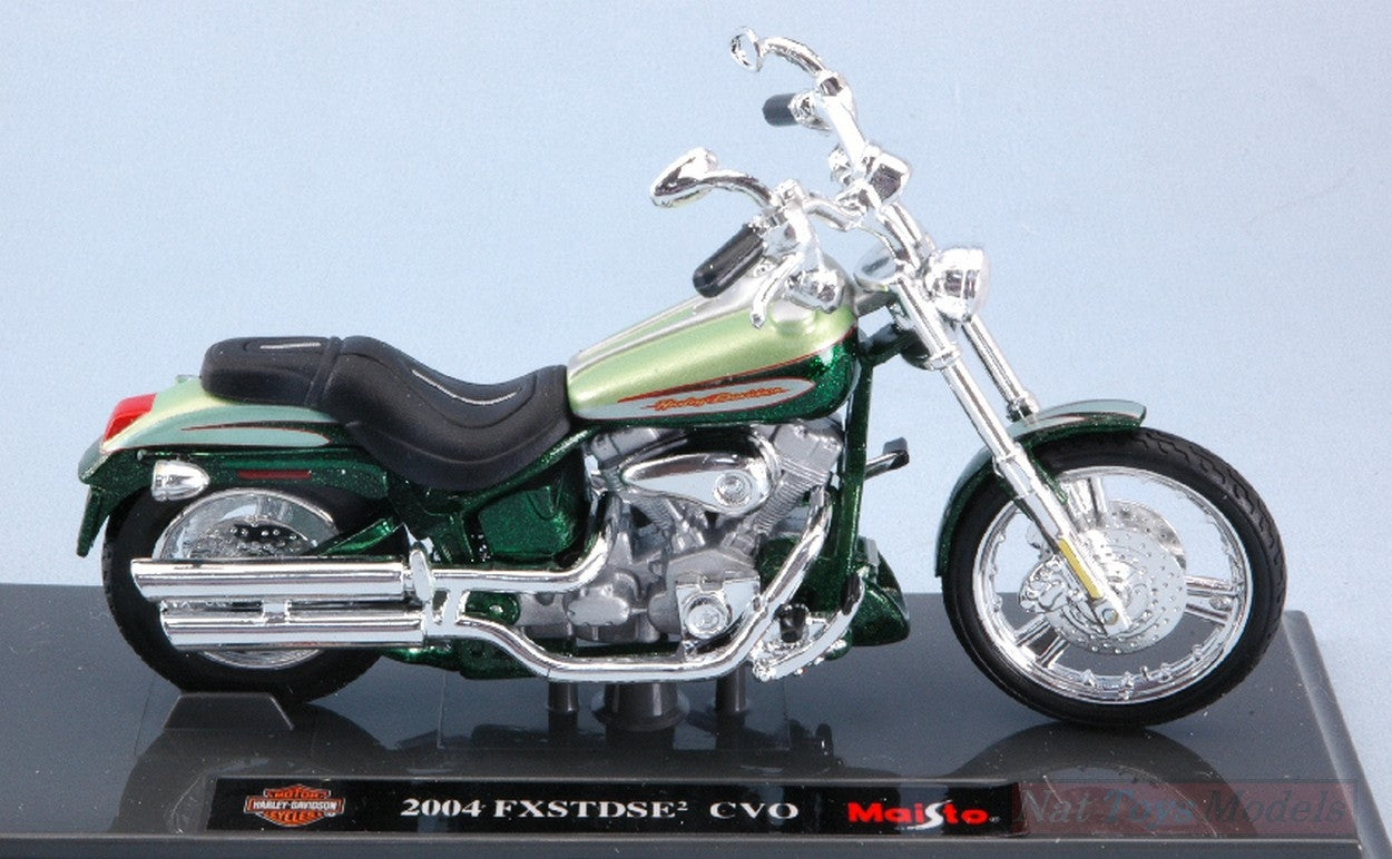 MODÈLE RÉDUIT COMPATIBLE AVEC HARLEY DAVIDSON FXSTDSE CVO 2004 VERT MÉTALLISÉ 1:18 MAISTO MI18859