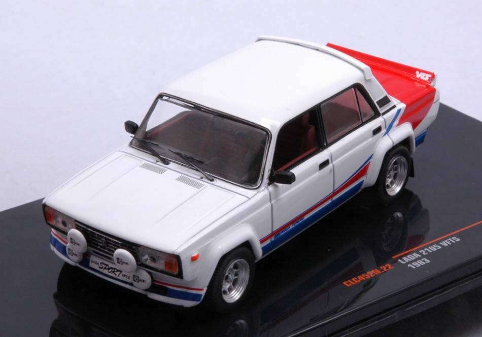 MODELE REDUIT COMPATIBLE AVEC LADA 2105 VFTS 1983 BLANC 1:43 IXO MODEL CLC452