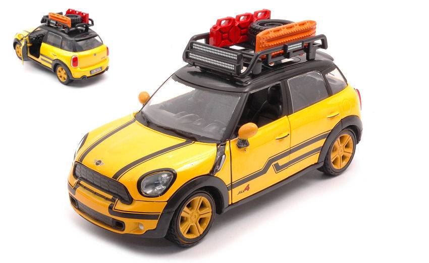 SCALE MODEL COMPATIBLE WITH MINI COOPER S COUNTRYMAN WITH ROOF RACK YELLOW/BLACK 1:24 MOTORMAX MTM79752