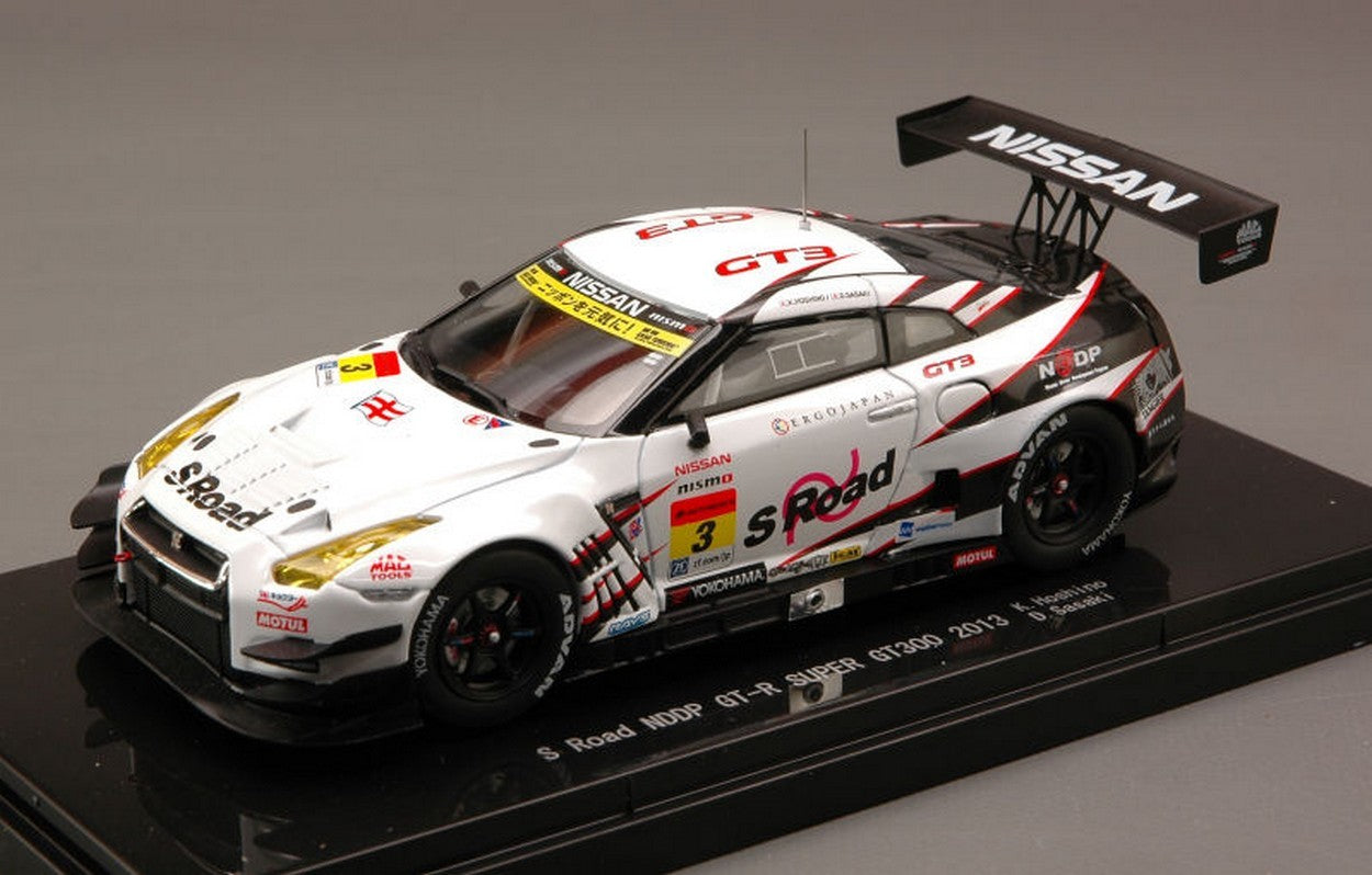 MODELE REDUIT COMPATIBLE AVEC NISSAN R35 GT-R N.3 17ème SGT300 2013 K.HOSHINO-D.SASAKI 1:43 EBBRO EB44926