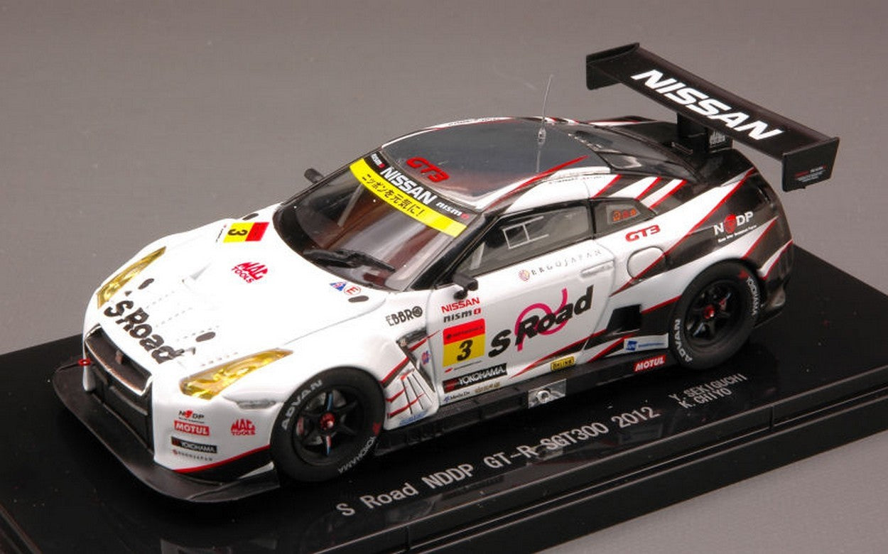 MODELLINO IN SCALA COMPATIBILE CON NISSAN R35 GT-R N.3 SUPER GT500 SEKIGUCHI-CHIYO 1:43 EBBRO EB44746