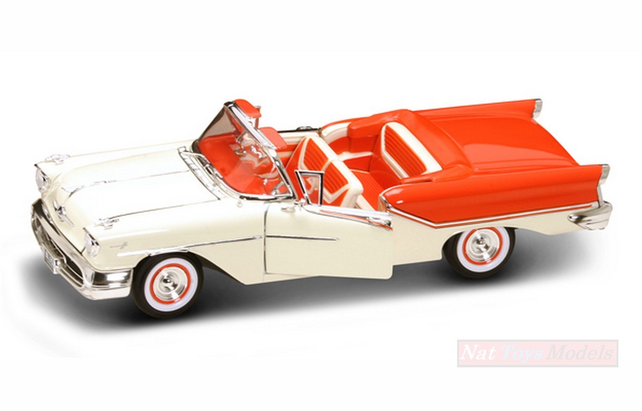 MODELLINO IN SCALA COMPATIBILE CON OLDSMOBILE SUPER 88 1957 RED/WHITE 1:18 LUCKY LDC92758RD