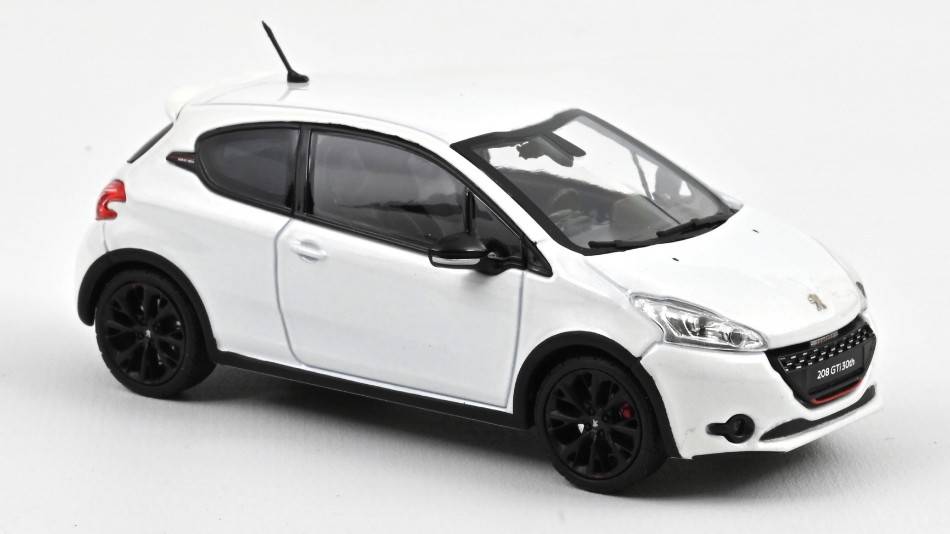 SCALE MODEL COMPATIBLE WITH PEUGEOT 208 GTI 30th 2014 PEARL WHITE 1:43 NOREV NV472828