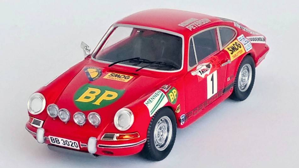 MODÈLE RÉDUIT COMPATIBLE AVEC PORSCHE 911 L RALLYE SUÉDOIS 1970 PETERSON/SVEDBERG 1:43 TROFEU TFDSN108