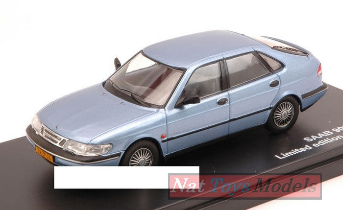 MODELE REDUIT COMPATIBLE AVEC SAAB 900 V6 1994 ARGENT BLEU 1:43 TRIPLE T9-43068