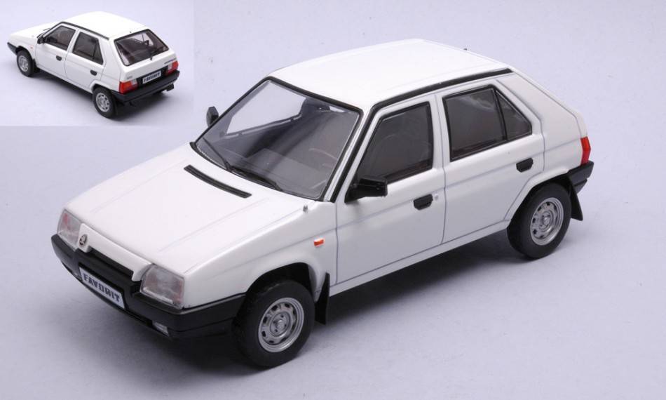 SCALE MODEL COMPATIBLE WITH SKODA FAVORIT WHITE 1:24 WHITEBOX WB124141