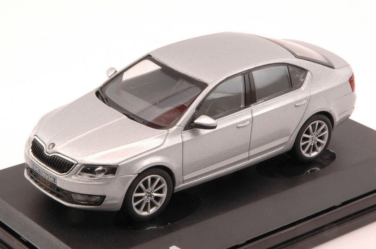 SCALE MODEL COMPATIBLE WITH SKODA OCTAVIA III 2013 SILVER BRILLANT METALLIC 1:43 ABREX AB026AB