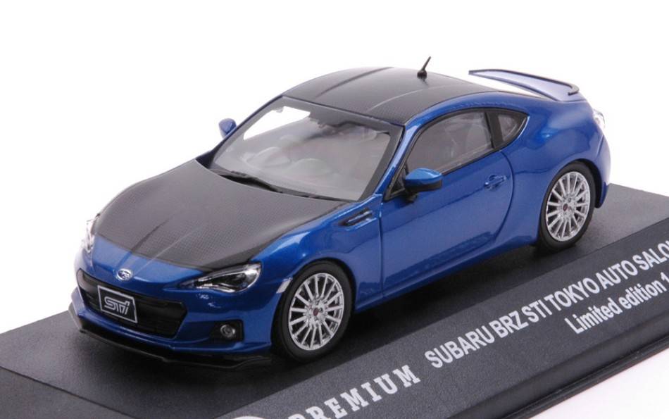 MODELE REDUIT COMPATIBLE AVEC SUBARU BRZ STI "TOKYO AUTOSALON" 2012 BLEU AVEC CAPOT CARBONE 1:43 TRIPLE 9 T9P-10022