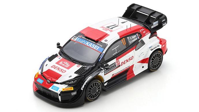 MODELE REDUIT COMPATIBLE AVEC TOYOTA YARIS N.17 VAINQUEUR RALLYE MONTE CARLO 2023 S.OGIER-V.LANDAIS 1:43 SPARK MODEL S6718