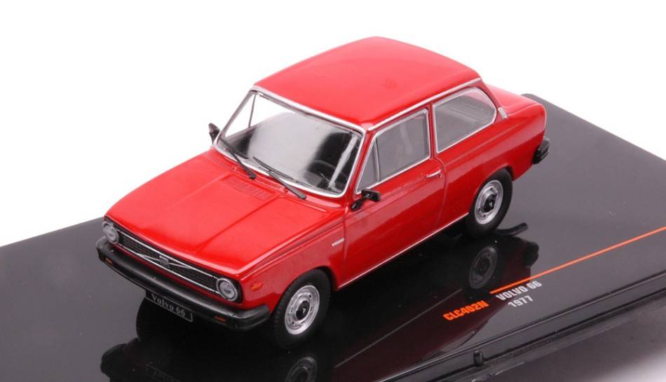 MODELLINO IN SCALA COMPATIBILE CON VOLVO 66 1977 RED 1:43 IXO MODEL CLC402N