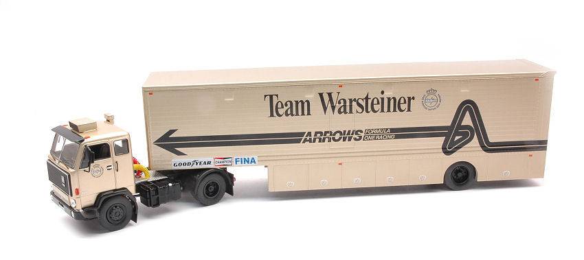 MODELE REDUIT COMPATIBLE AVEC VOLVO F89 TEAM WARSTEINER ARROWS RACE TRANSPORT 1:43 IXO MODEL TTR023