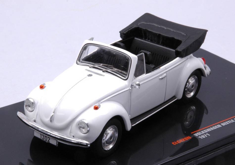 MODELE REDUIT COMPATIBLE AVEC VW BEETLE 1302 LS 1971 CABRIO BLANC 1:43 IXO MODEL CLC428