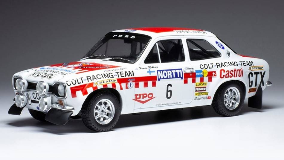 SCALE MODEL COMPATIBLE FORD ESCORT MK I RS 1600 N.6 1000 LAKES RALLY 1973 MIKKOLA/DAVENP.1:18
IXO MODEL 18RMC141