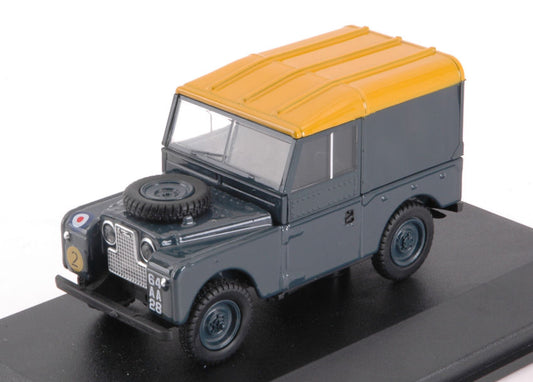 MODELLINO IN SCALA COMPATIBILE CON LAND ROVER SERIES 1 88 HARD TOP RAF DARK GREEN/YELLOW 1:43 OXFORD OXF43LAN188021