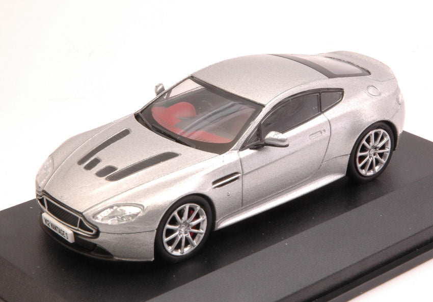 MODELLINO IN SCALA COMPATIBILE CON ASTON MARTIN V12 VANTAGE S SILVER 1:43 OXFORD OXFAMVT002