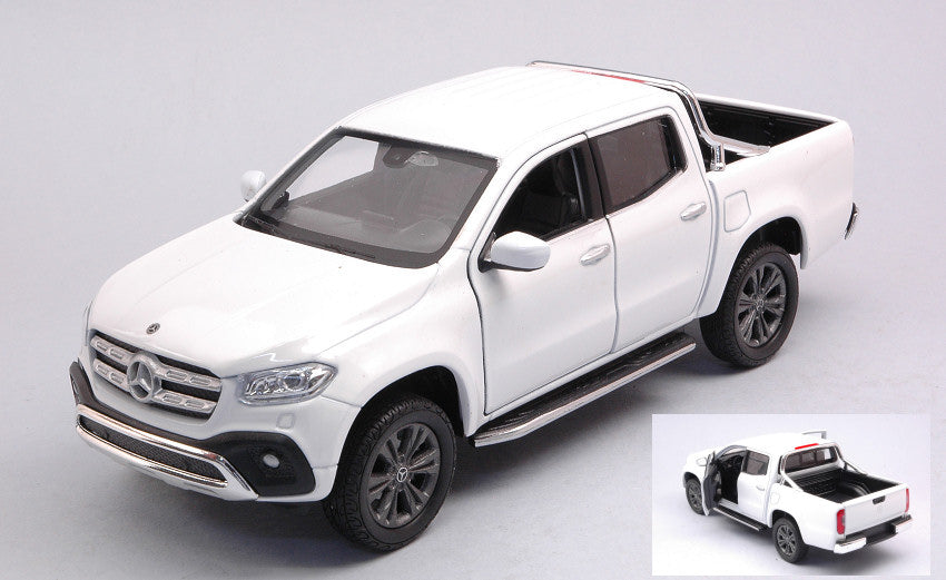 MERCEDES X-CLASS WHITE 1:24-27 Scala 1:24 Welly