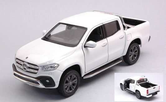 MERCEDES X-CLASS WHITE 1:24-27 Scala 1:24 Welly