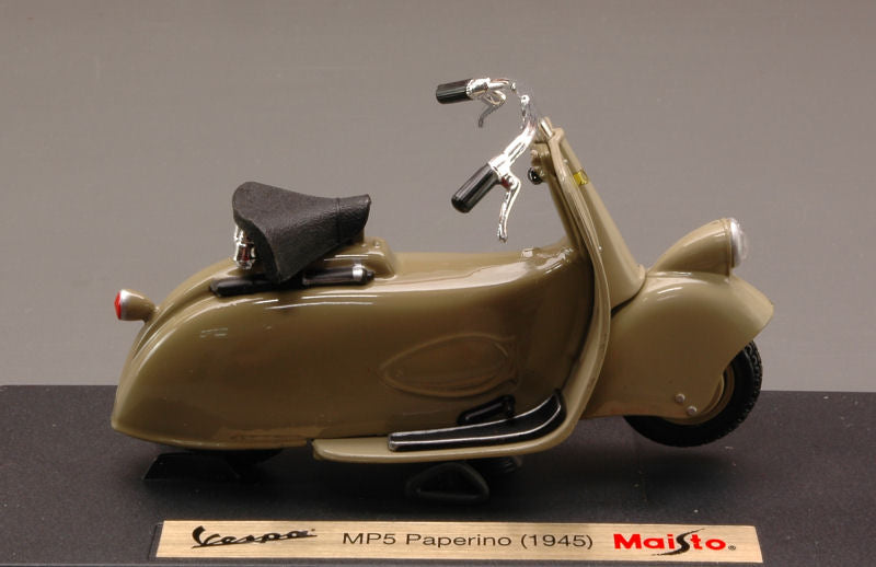VESPA MP5 PAPERINO 1945 BEIGE 1:18 Scala 1:18 Maisto