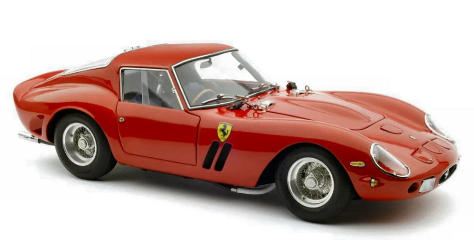 MODELLINO IN SCALA COMPATIBILE CON FERRARI 250 GTO LONDON MOTOR SHOW 1962 RED 1:18 CMC CMC256