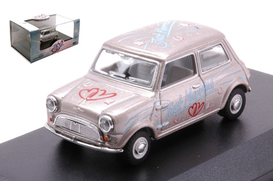 MODELLINO IN SCALA COMPATIBILE CON MINI COOPER JUST MARRIED 1:43 OXFORD OXFMIN016